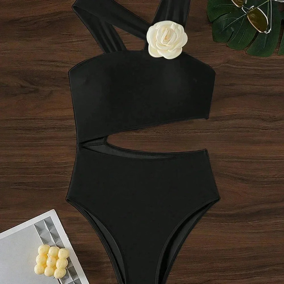 Black Women's One-Piece Swimsuit With Hollow Out Design - Picture 5 of 6